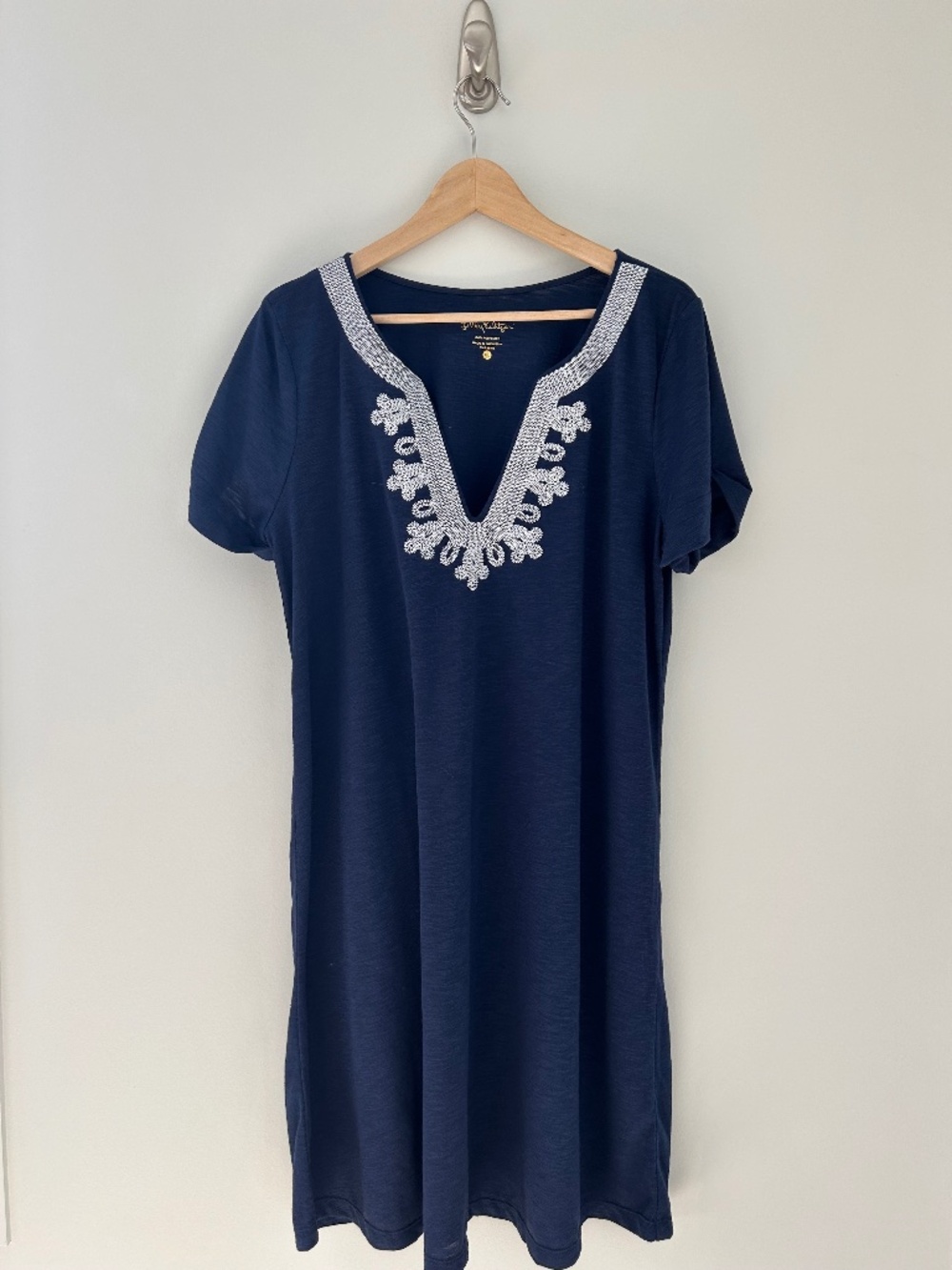 Lilly Pulitzer Maisy Dress in True Navy w/Embroidered White V-Neck XL - EUC